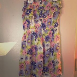 Colorful sleeveless mini dress